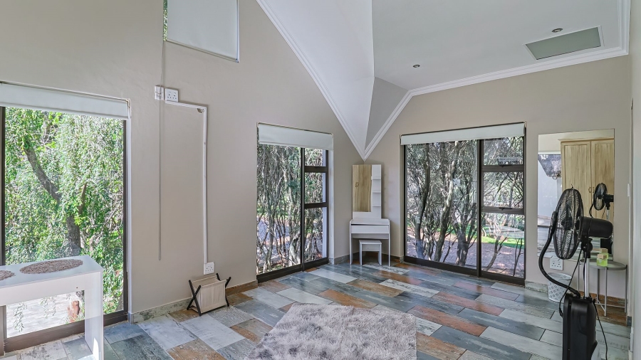 5 Bedroom Property for Sale in Kshane North West